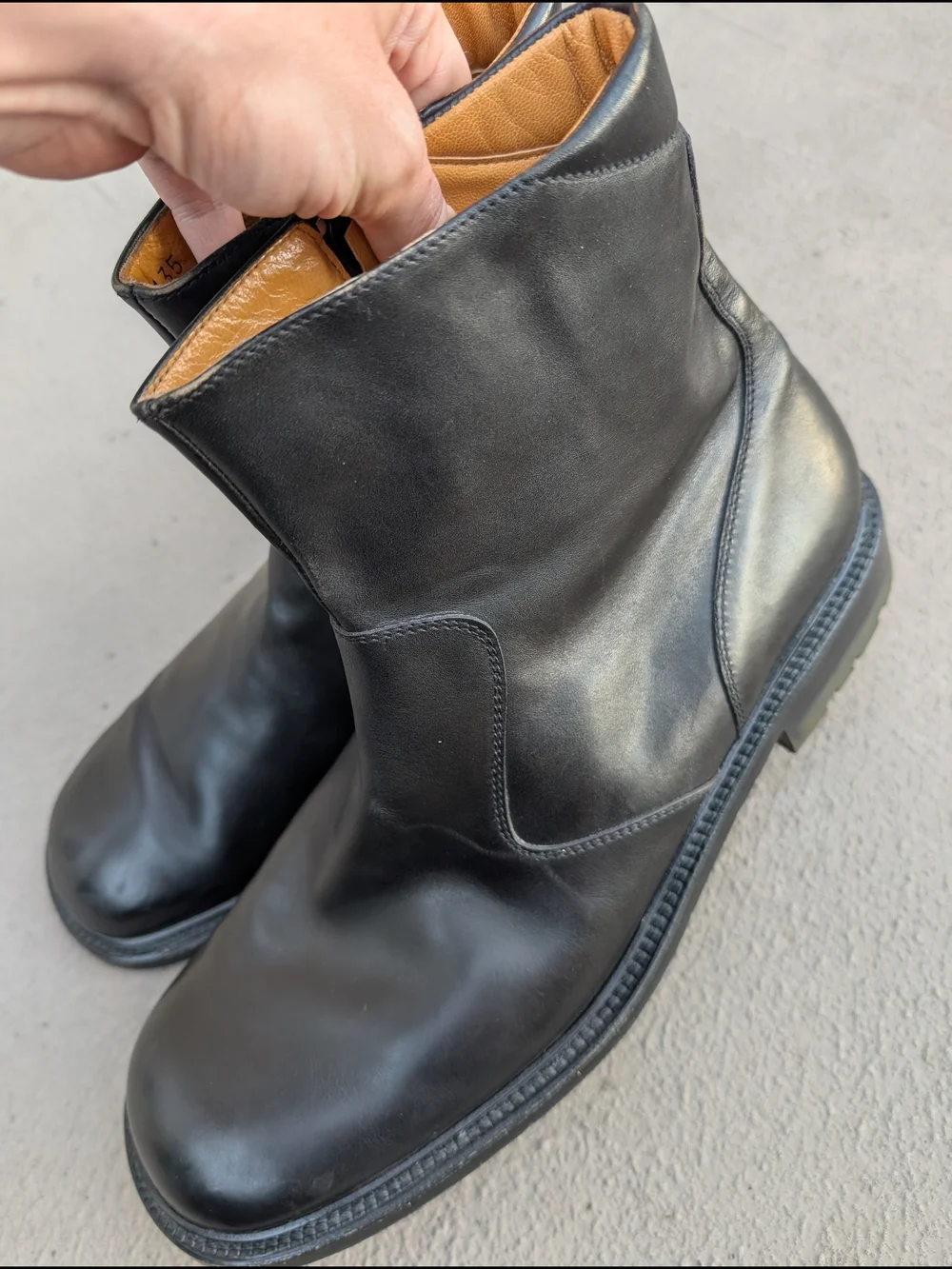 To Boot Black Leather Chukka Boots